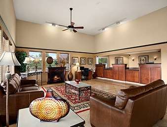 Colony Inn Kent Dalaman gambar